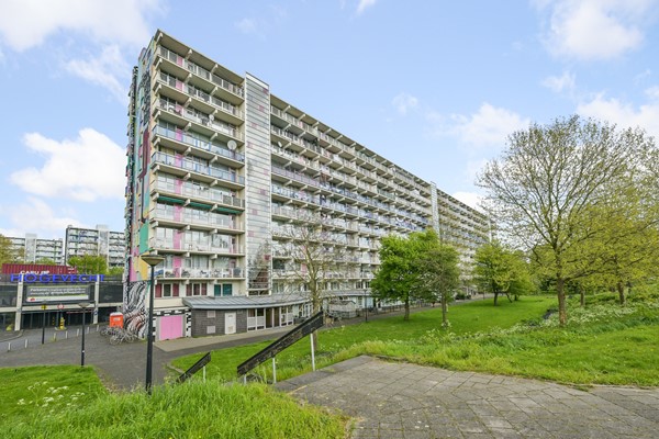 Medium property photo - Hogevecht 151, 1102 HH Amsterdam